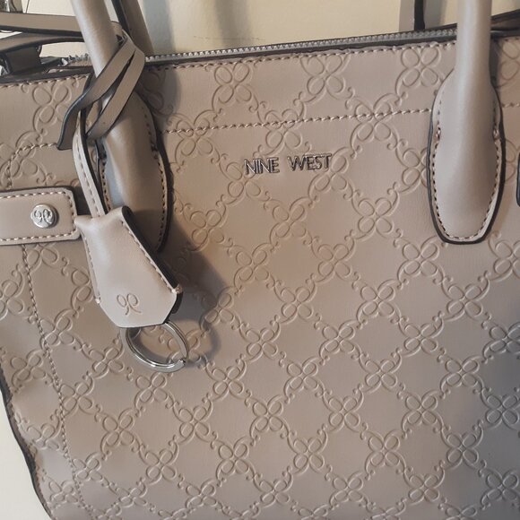 Nine West Purse with Removable Strap - Picture 1 of 9
